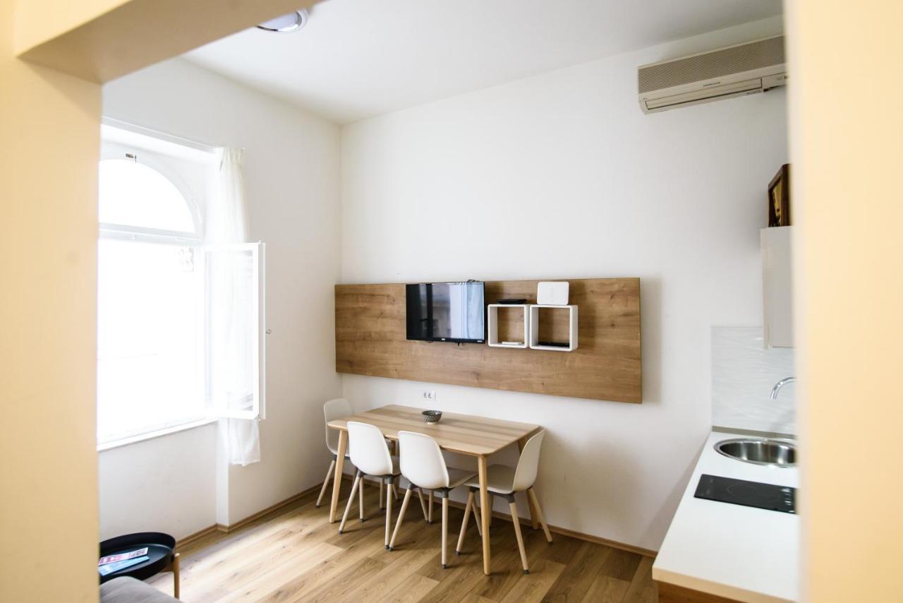 Street Buzz Old Town Apartment By Duhomes Dubrovník Exteriér fotografie
