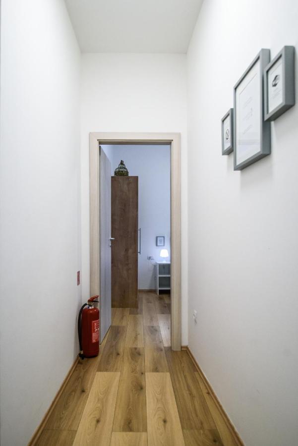 Street Buzz Old Town Apartment By Duhomes Dubrovník Exteriér fotografie